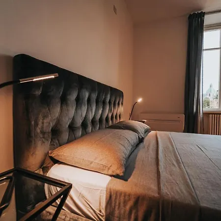 Apartman Esclusivo Fronte Lago, In Centro A Con Garage