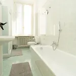 Esclusivo Fronte Lago, In Centro A Con Garage Apartamento Como
