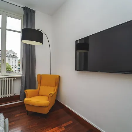 Esclusivo Fronte Lago, In Centro A Con Garage