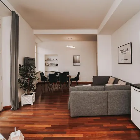 Esclusivo Fronte Lago, In Centro A Con Garage Côme