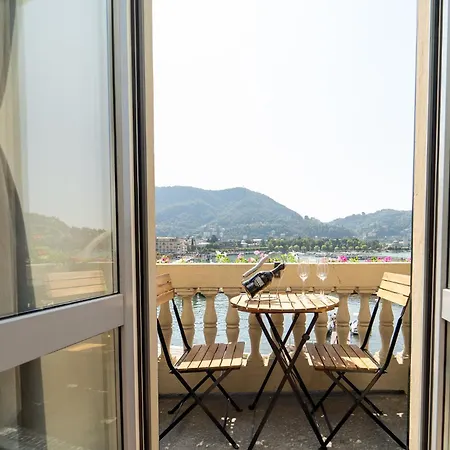 Apartment Esclusivo Fronte Lago, In Centro A Con Garage