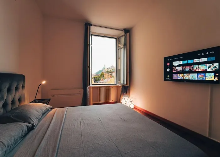 Esclusivo Fronte Lago, In Centro A Con Garage Daire Como