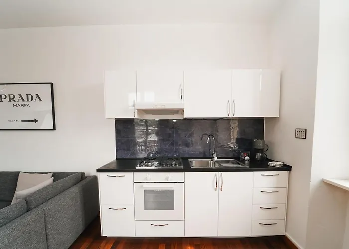 Esclusivo Fronte Lago, In Centro A Con Garage * קומו