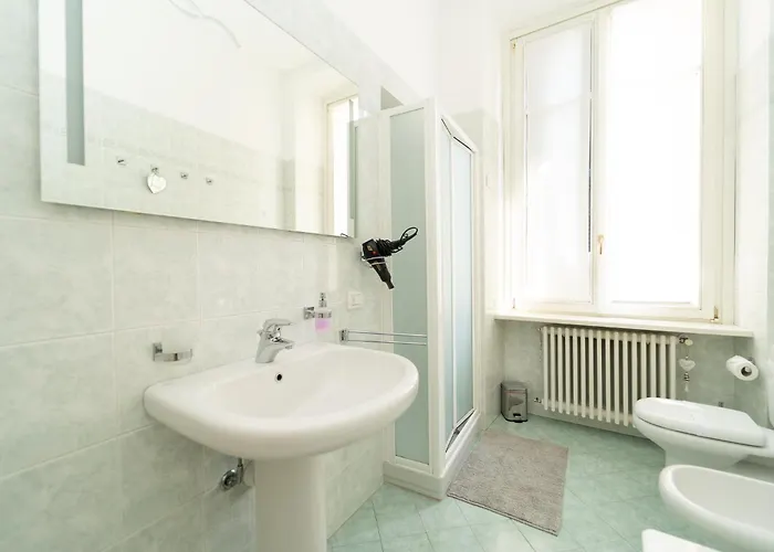 Esclusivo Fronte Lago, In Centro A Con Garage Daire Como