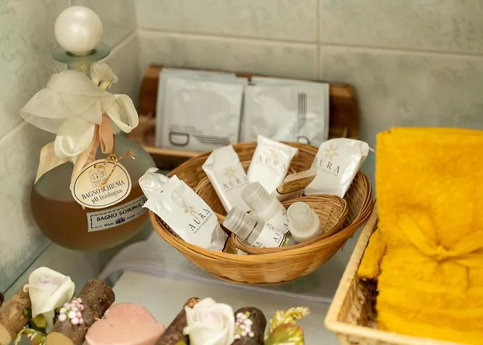 Esclusivo Fronte Lago, In Centro A Con Garage شقة